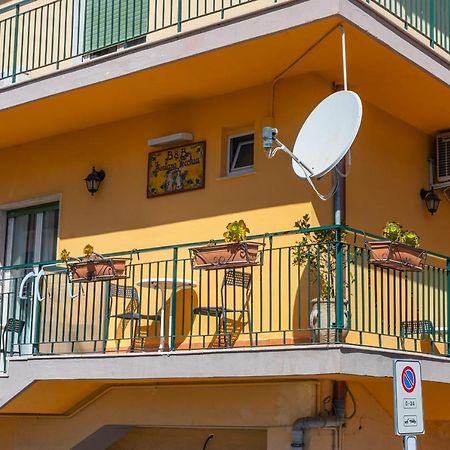 Fontana Vecchia Bed & Breakfast Taormina Bagian luar foto
