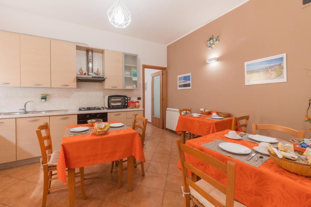 Fontana Vecchia Bed & Breakfast Taormina Bagian luar foto